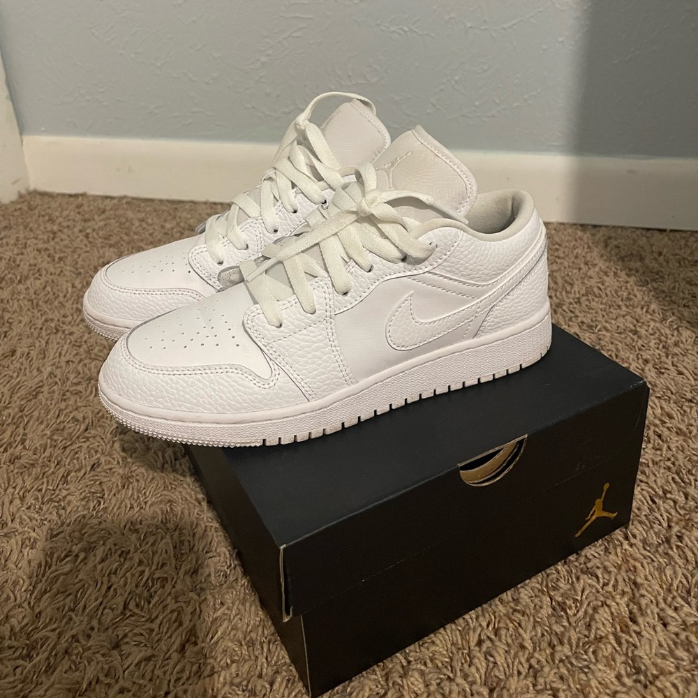 Jordan 1 low